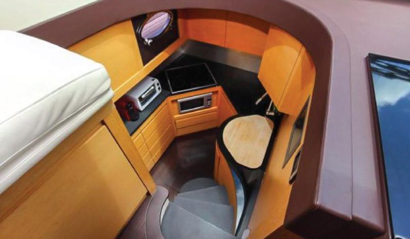 PERSHING 64 full