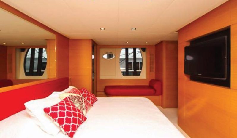 PERSHING 64 full