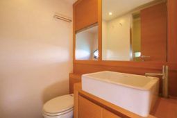 PERSHING 64 full