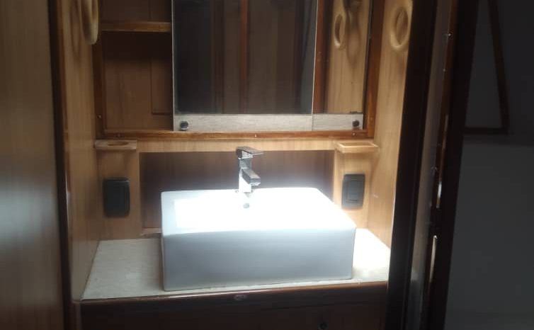 
								BERTRAM SEDAN CONVERTIBLE 42 full									