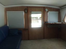 
										BERTRAM SEDAN CONVERTIBLE 42 full									