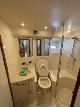 
										SEA RAY SEDAN BRIDGE 48 full									