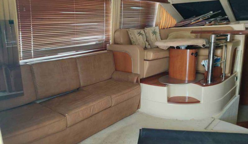 
								SEA RAY SEDAN BRIDGE 44 full									