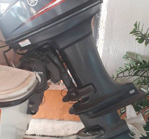 
								BOTE DE FIBRA TIPO HEWES 16 full									