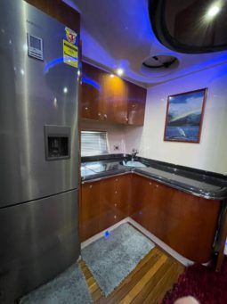 
										BLUE ARROW EXPRESS 47 full									