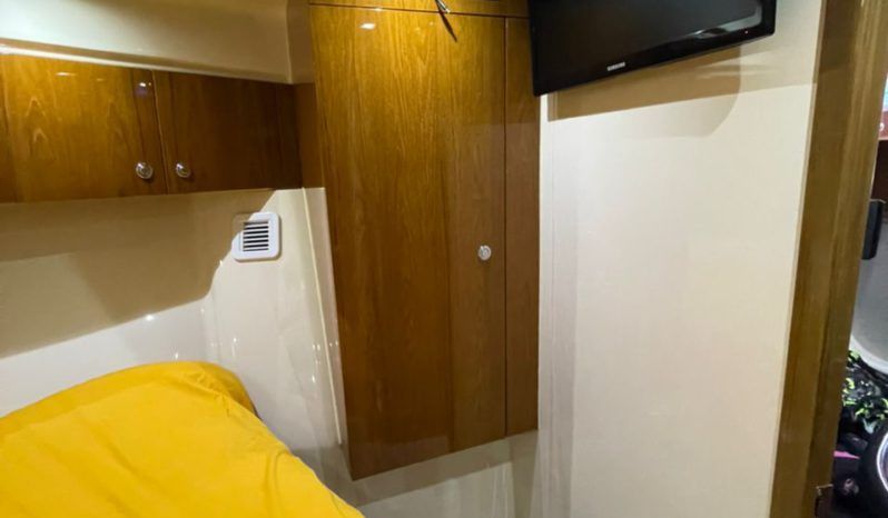 
								BLUE ARROW EXPRESS 47 full									