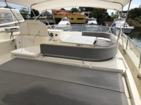FERRETTI 81