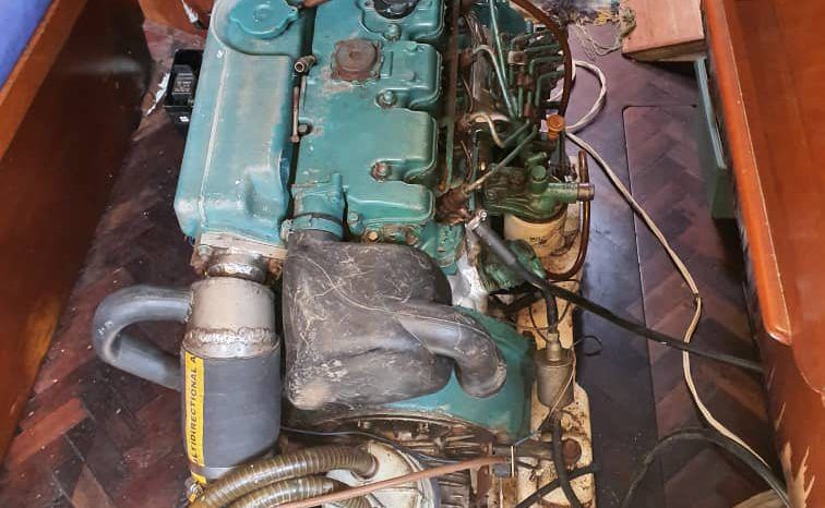 
								VELERO NAUDAR 40 full									