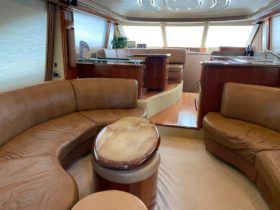 SEA RAY SEDAN BRIDGE 55