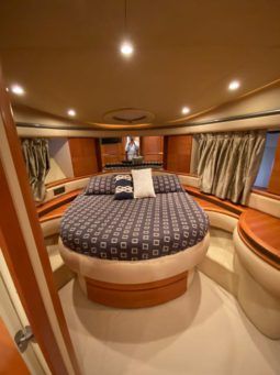 
										AZIMUT 50 full									