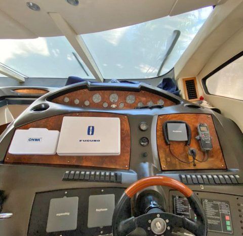 
								SUNSEEKER PREDATOR 75 full									