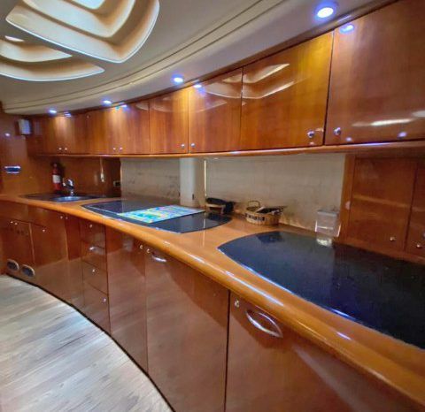 
								SUNSEEKER PREDATOR 75 full									