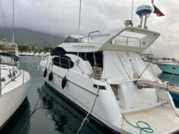 AZIMUT 52 full