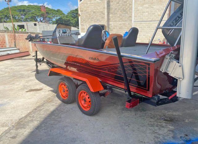 
								BOTE ALUMINIO OMA 16 full									