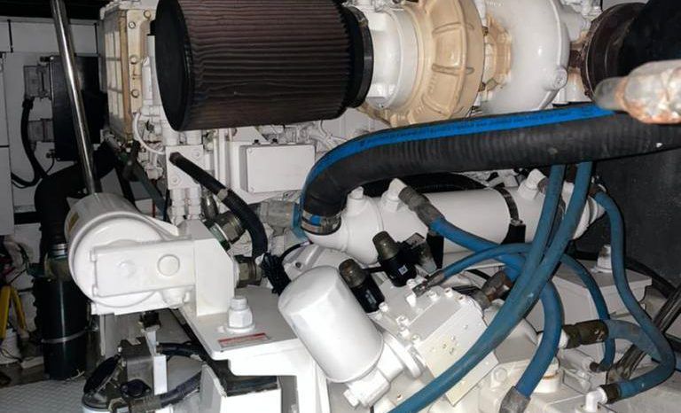 
								SEA RAY SEDAN BRIDGE 52 full									