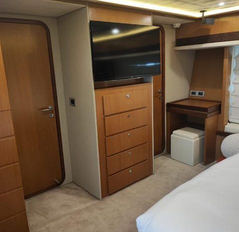 FERRETTI YACHTS 73 full