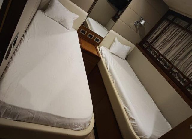 FERRETTI YACHTS 73 full