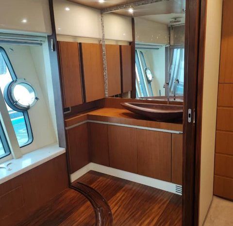 FERRETTI YACHTS 73 full
