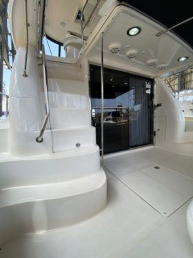 SEA RAY SEDAN BRIDGE 48