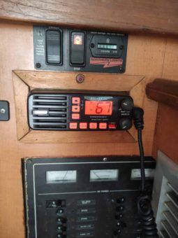 
										BERTRAM 36 full									