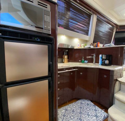 
								SEA RAY SEDAN BRIDGE 44 full									