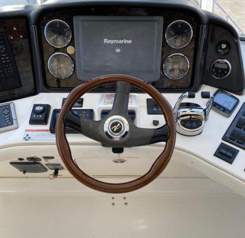 
								SEA RAY SEDAN BRIDGE 44 full									