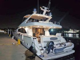 FERRETTI YACHTS 73