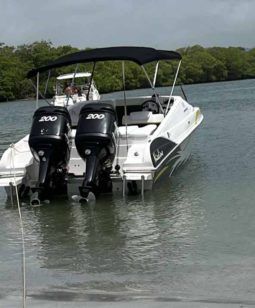 
										COMMANDER 28 full									