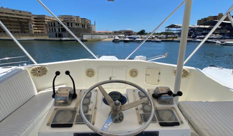 HATTERAS CONVERTIBLE 42 full