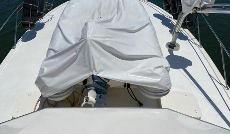 HATTERAS CONVERTIBLE 42 full