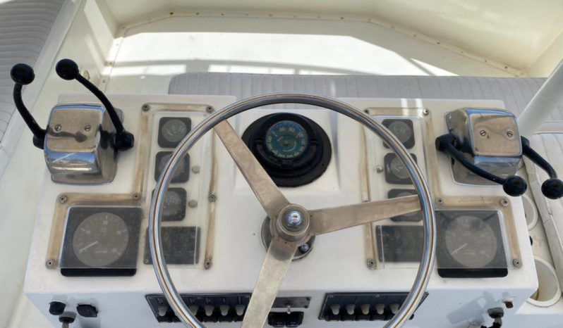 HATTERAS CONVERTIBLE 42 full