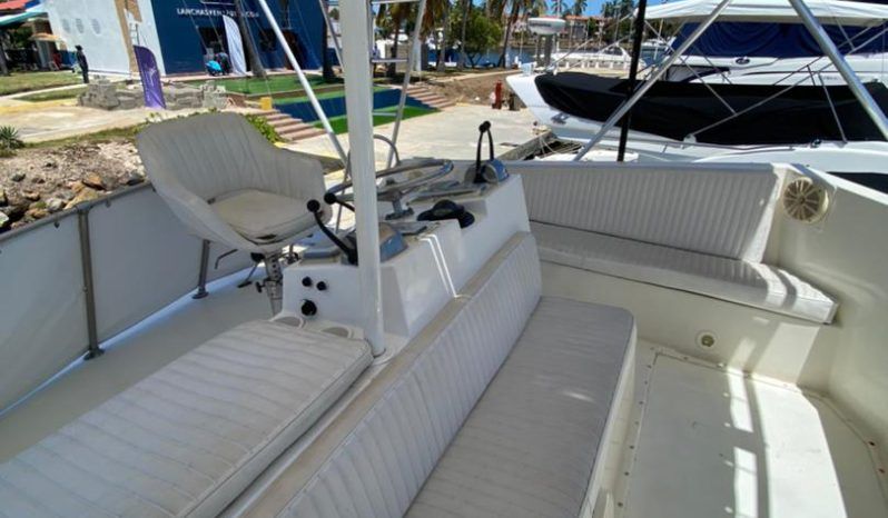 HATTERAS CONVERTIBLE 42 full