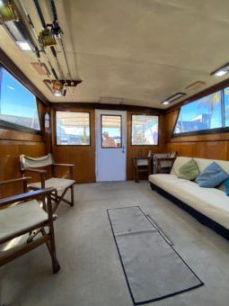 HATTERAS CONVERTIBLE 42 full