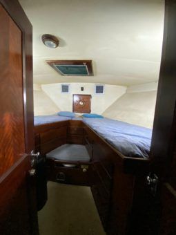 HATTERAS CONVERTIBLE 42 full