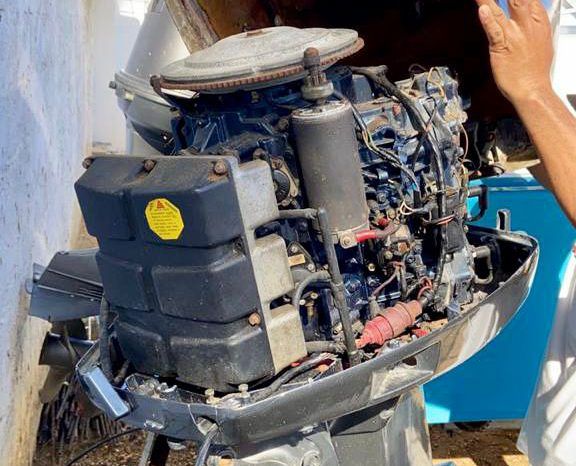 MOTOR EVINRUDE V6 200HP full