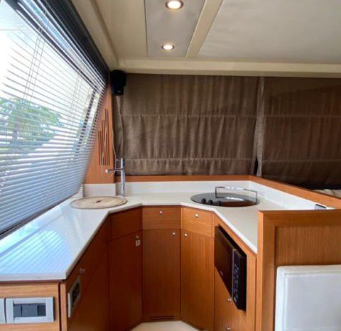 
								FERRETTI 47 full									