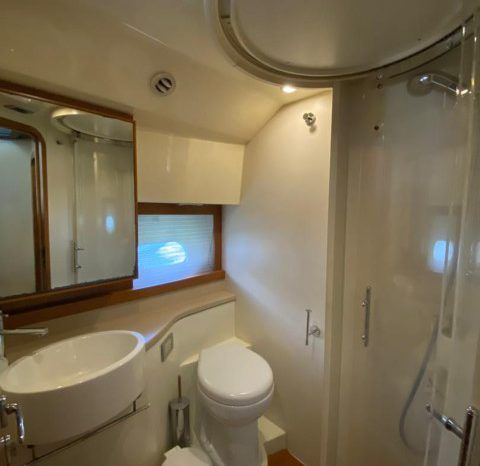 
								FERRETTI 47 full									