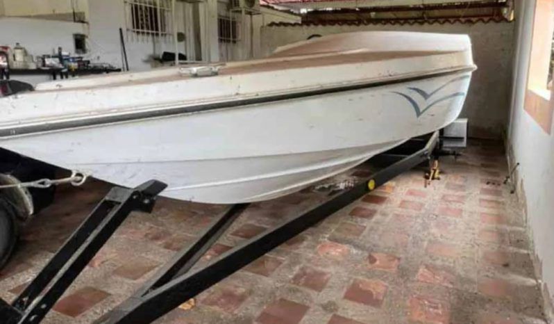 
								BOTE JAIBA FIBRA DE VIDRIO 18 full									