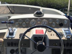 CARVER VOYAGER 37