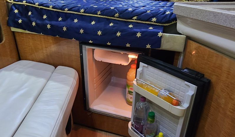 
								REGAL COMMODORE 30 full									