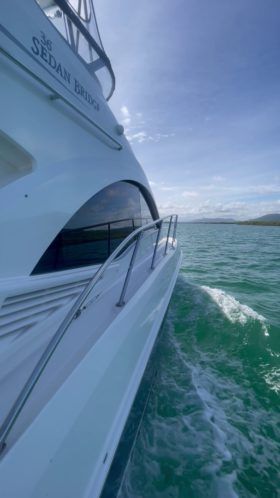 SEA RAY SEDAN BRIDGE 36
