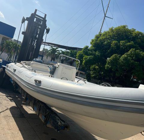 
								DINGHY CARIBE 20 full									