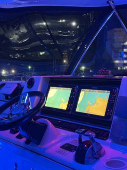 
										SEA RAY SEDAN BRIDGE 55 full									