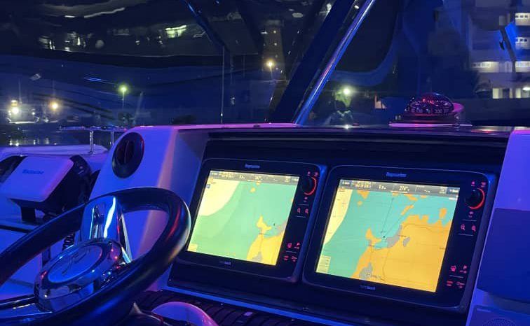
								SEA RAY SEDAN BRIDGE 55 full									