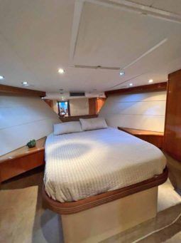 
										HATTERAS CONVERTIBLE 50 full									