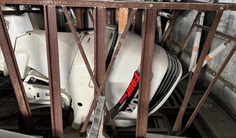 
								TRIPLETA MOTORES SUZUKI 300HP full									