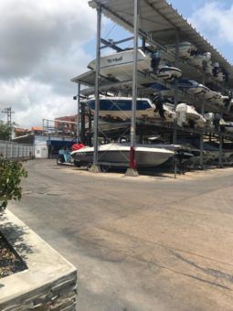 
										PUESTO Y ACCION GRAN MARINA DEL REY 26 full									