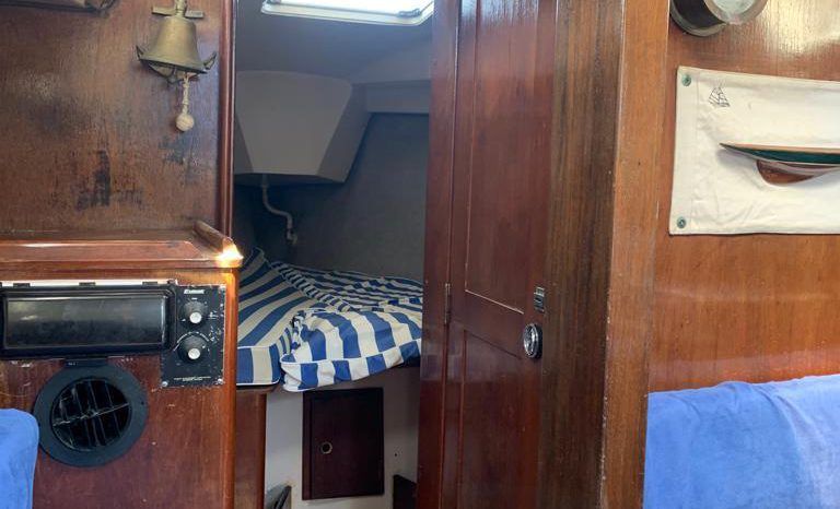 
								VELERO HUNTER 31.5 full									