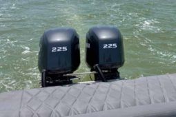 
										PAREJA DE MOTORES YAMAHA V6 F225HP full									