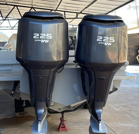 
								PAREJA DE MOTORES YAMAHA V6 F225HP full									